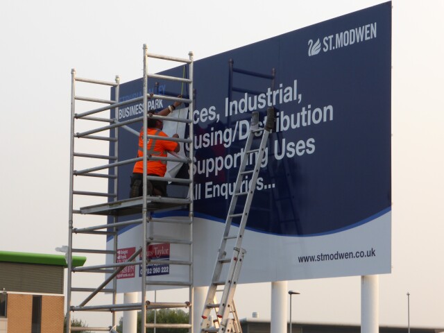 Signage installaiton using scaffold access tower