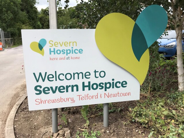 Severn Hospice Post Sign